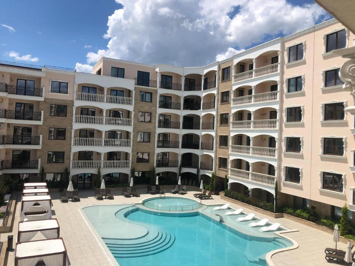 Valencia Gardens Deluxe Apartments ネセバル エクステリア 写真
