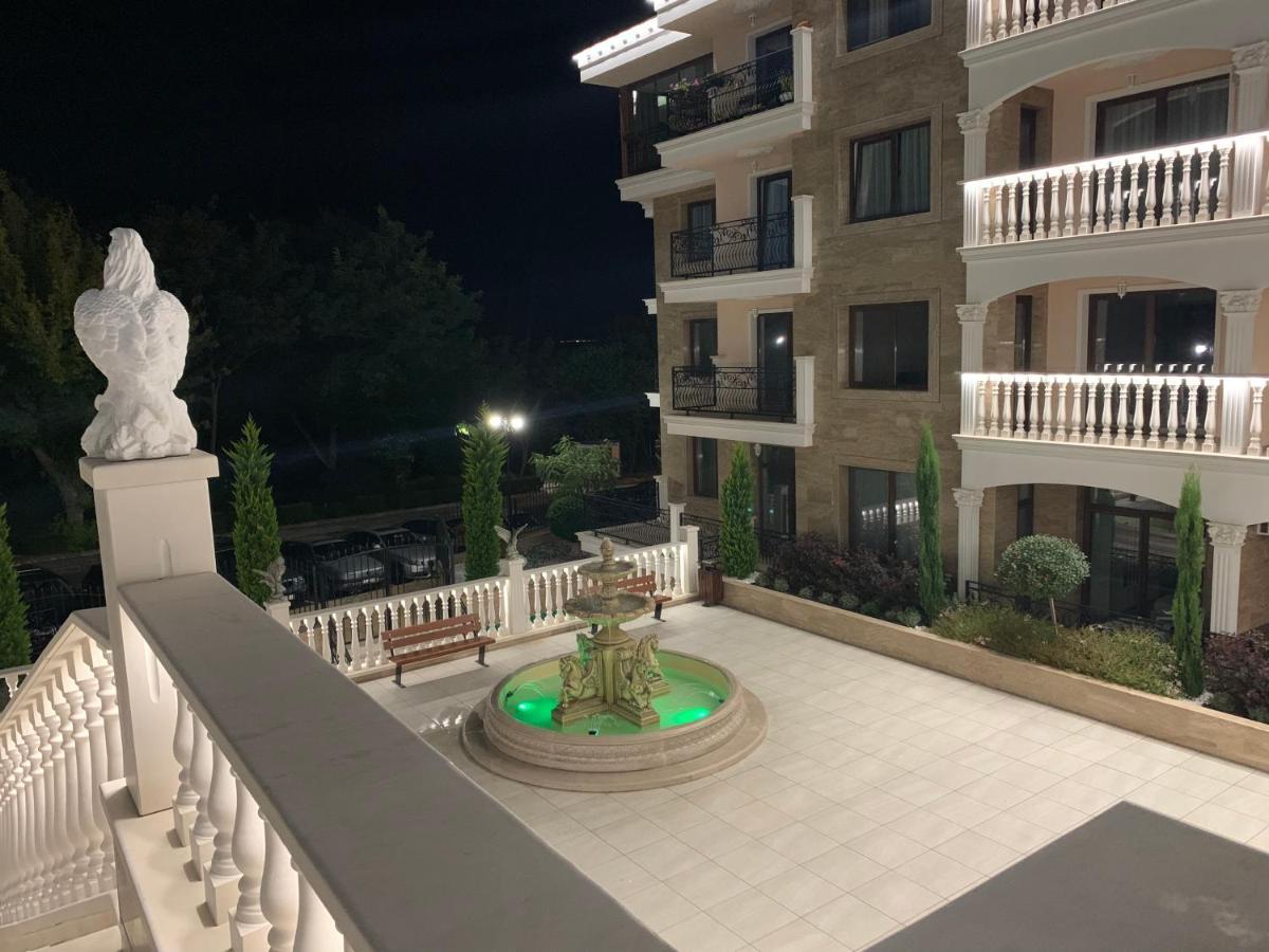 Valencia Gardens Deluxe Apartments ネセバル エクステリア 写真