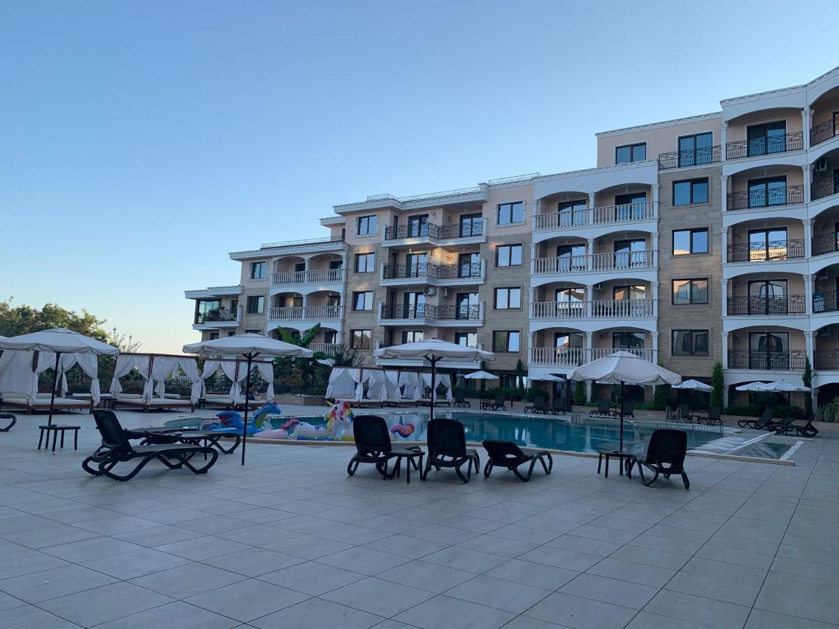 Valencia Gardens Deluxe Apartments ネセバル エクステリア 写真