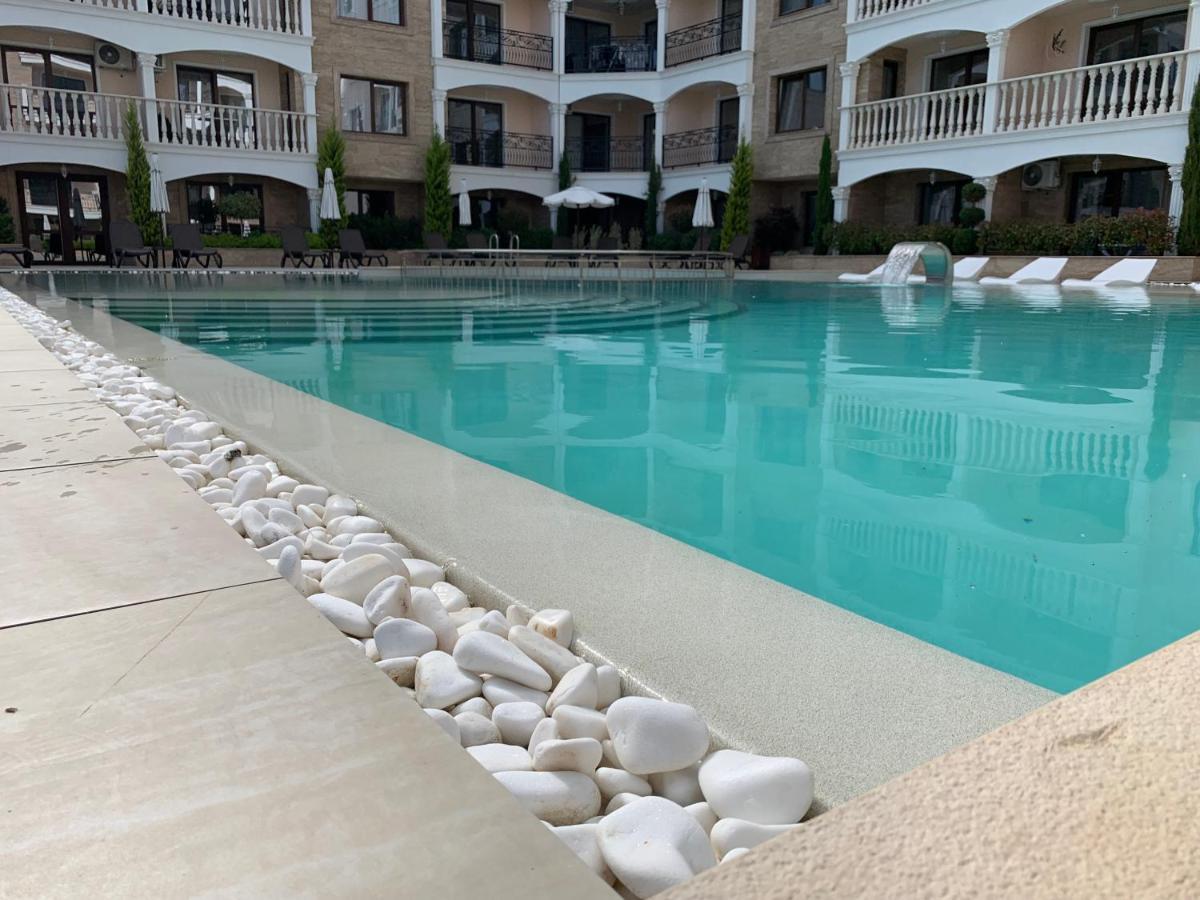 Valencia Gardens Deluxe Apartments ネセバル エクステリア 写真