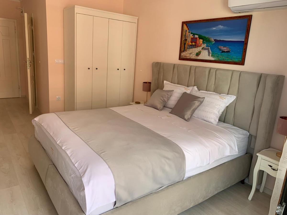 Valencia Gardens Deluxe Apartments ネセバル エクステリア 写真